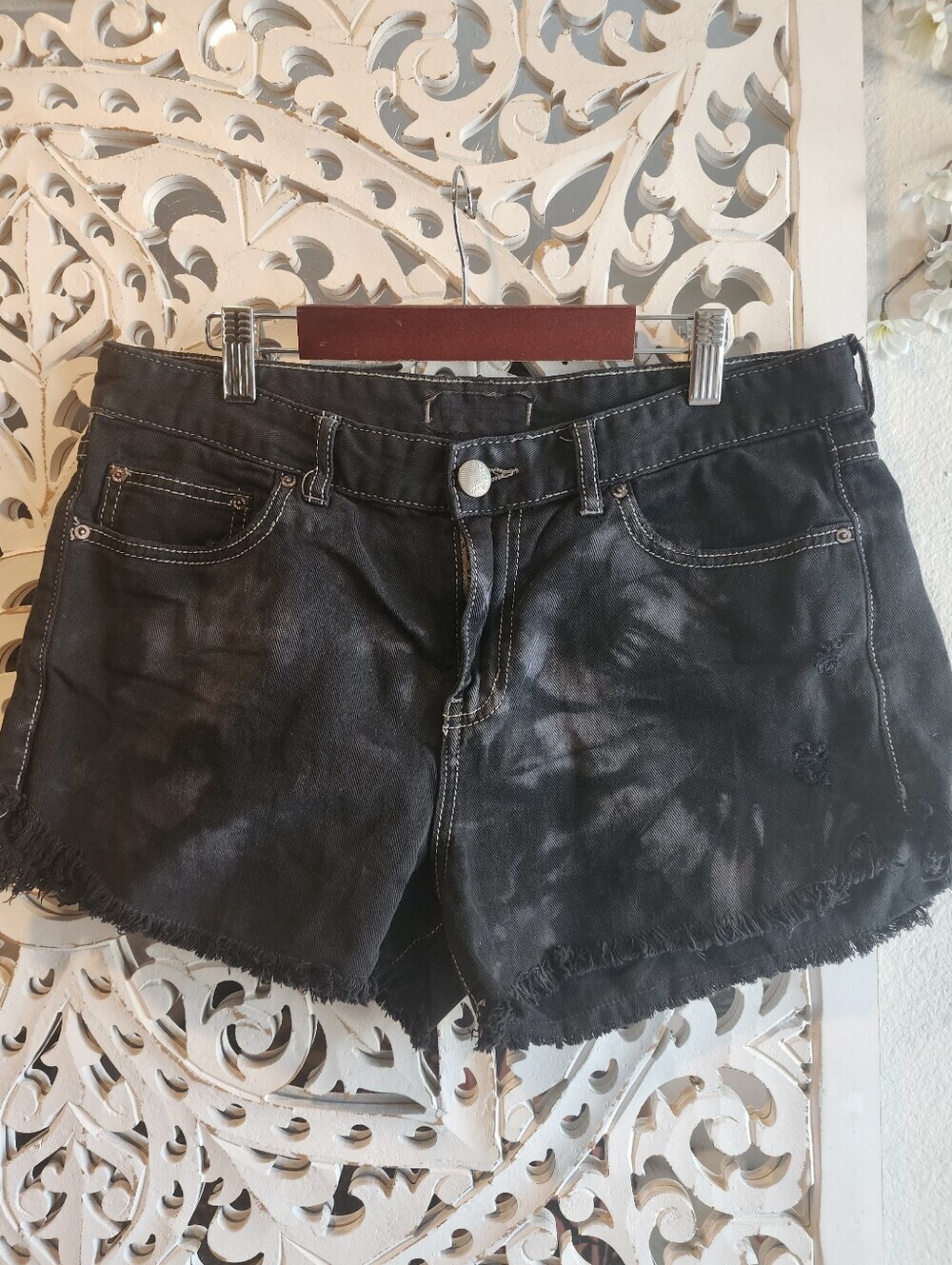 FREE PEOPLE DISTRESS  BLACK TIE-DYE JEANS  SHORTS WOMENS SIZE 10